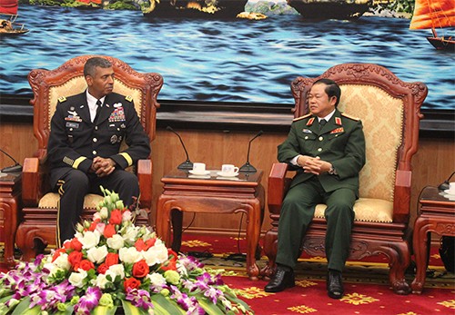 Befehlshaber der US-Armee im Pazifik besucht Vietnam - ảnh 1